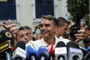 Βραζιλία: Προβάδισμα Μπολσονάρου απέναντι στον Λούλα – Ο Τραμπ μιλά ήδη για “μεγάλη νίκη”