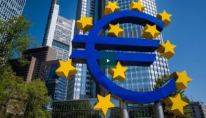 Καμπανάκι SSM στις τράπεζες: Προσοχή στα δάνεια λόγω αύξησης των επιτοκίων