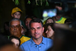 Βραζιλία: Ανατροπή με πρωτιά Μπολσονάρου – Στον δεύτερο γύρο η μεγάλη μάχη