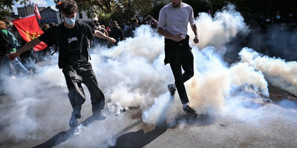 Βία στη Γαλλία με μαθητικές διαδηλώσεις: Πάνω από 440 συλλήψεις, 76 τραυματίες