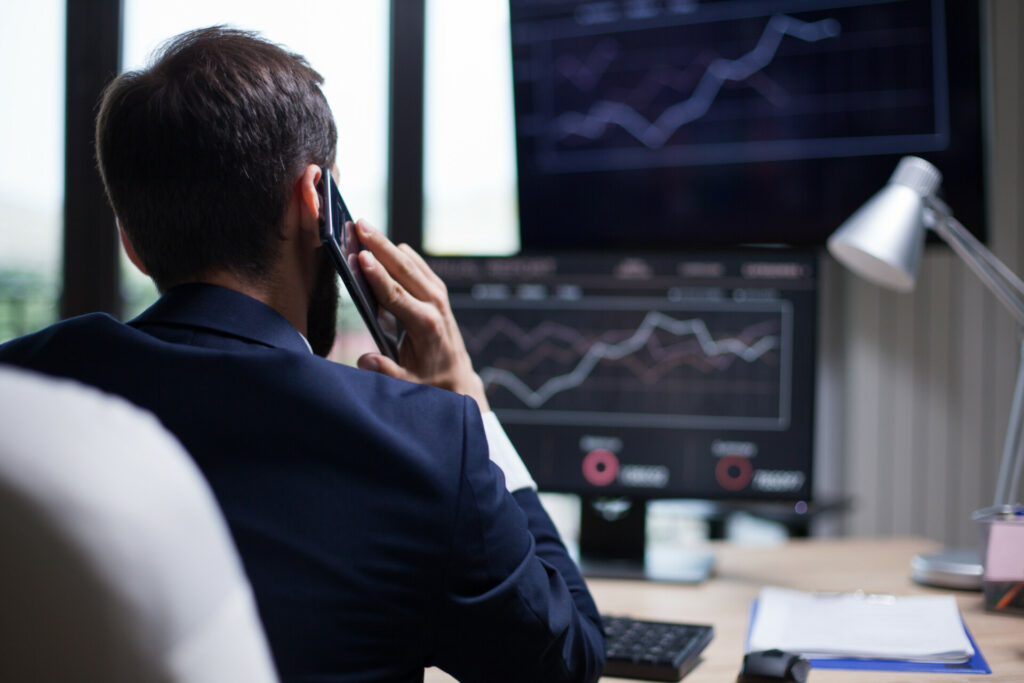 Τα hedge funds απειλούν με νέο σοκ τις αγορές ομολόγων
