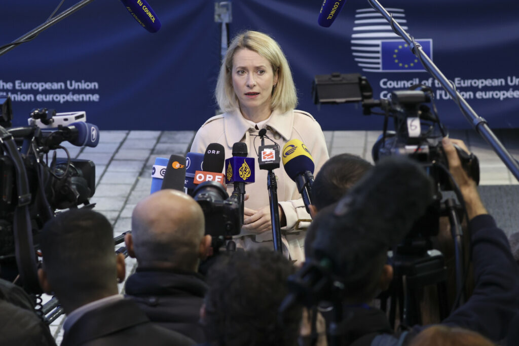 Κάλας προς Τραμπ: Ναι σε νέες κυρώσεις στη Ρωσία, όχι σε συμφωνίες για ντίζελ