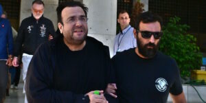 Προφυλακίστηκαν ο Φίλιππος Καμπούρης, η σύζυγός του και άλλοι 4 για την απάτη στον ΕΦΚΑ