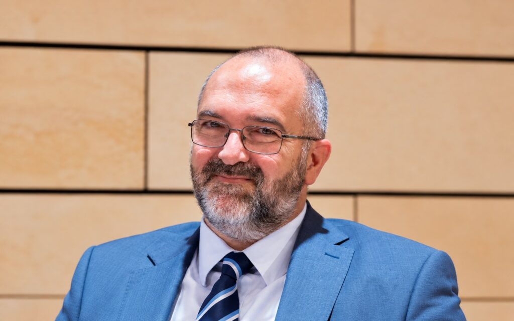 Ο νέος CEO στην e-food, τα προϊόντα που σχεδιάζει η Τράπεζα Κύπρου και το επόμενο επιχειρηματικό βήμα των αδελφών Βασιλικού