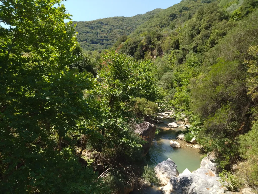 Η πρότασή μας για το Σαββατοκύριακο: Πεζοπορία δίπλα στον μαγευτικό Λούσιο
