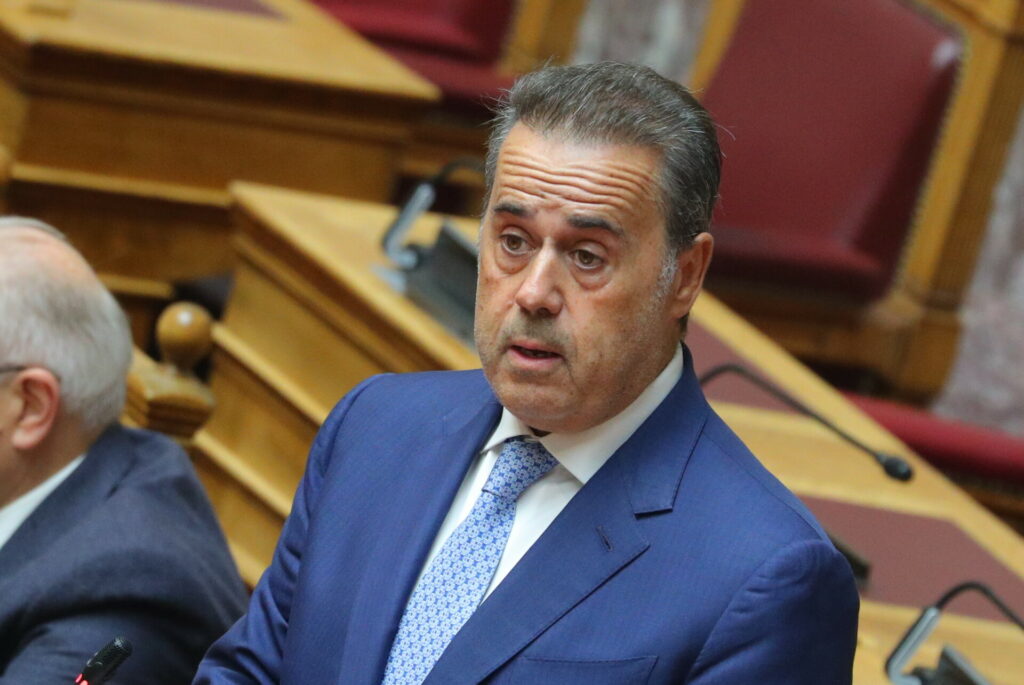 Παπασταύρου για δημοσίευμα WSJ: Δεν υπήρξε ποτέ πίεση ή απειλή προς την κυβέρνηση