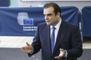 Πιερρακάκης: Να προστατεύσουμε νοικοκυριά και επιχειρήσεις που βιώνουν το κόστος της ενεργειακής κρίσης