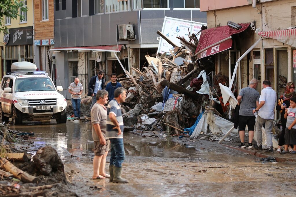 Στους 4 οι νεκροί από τις χειρότερες πλημμύρες των τελευταίων 80 χρόνων στην Κωνσταντινούπολη