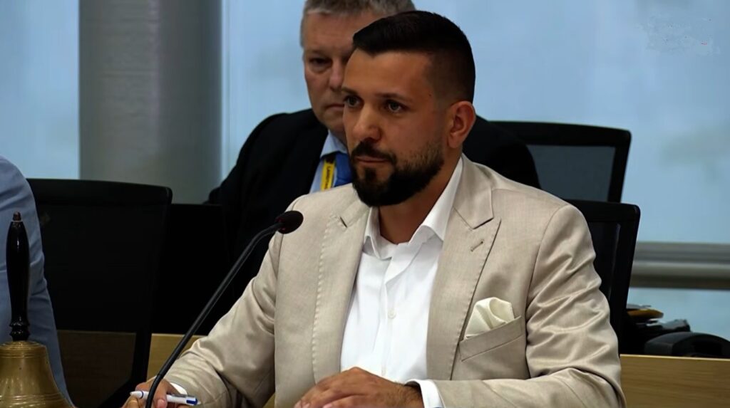 Mε αριστερές ψήφους κέρδισε την προεδρία κρατιδιακής Βουλής η AfD