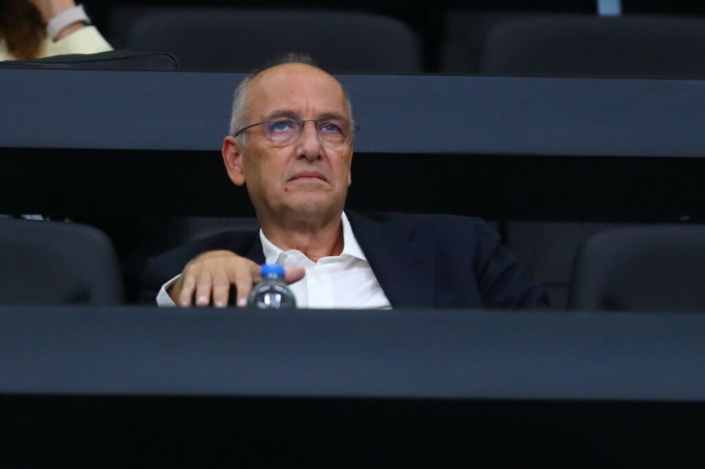 Από τα σχολικά πρωταθλήματα στη Basket League: Το χρονικό της πτώσης της Ομοσπονδίας Μπάσκετ