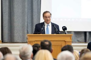 Χαρδούβελης: Ο Μίνως Ζομπανάκης, ξεκίνησε από τις Καλύβες Χανίων και άλλαξε τη διεθνή τραπεζική